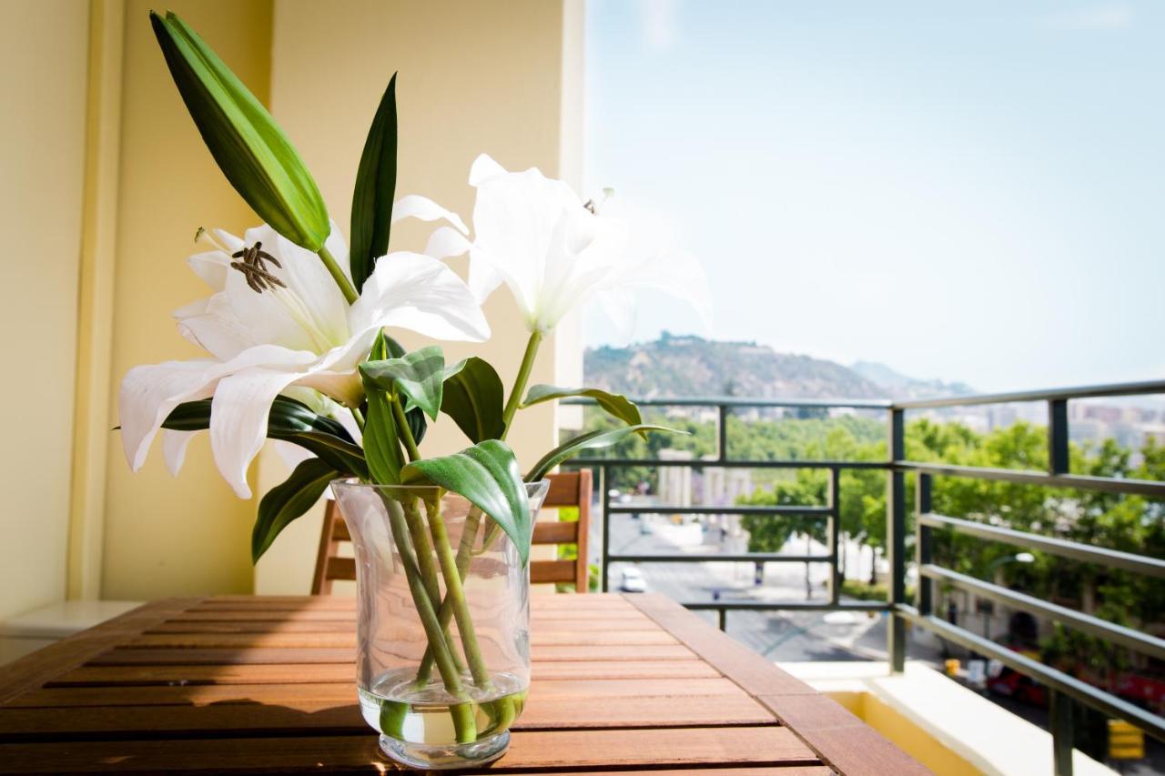 Holidays2Malaga Terraza & Junto Puerto Deportivo Dış mekan fotoğraf